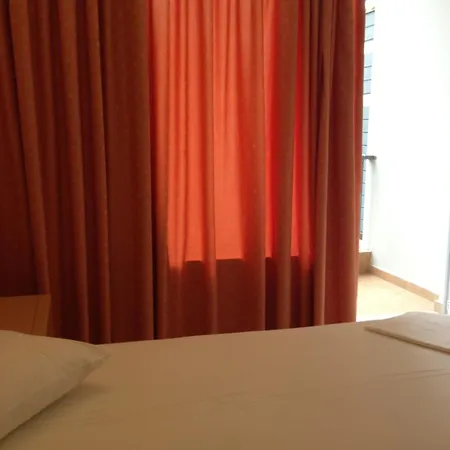 Aparthotel Anastasia Kamena Vourla